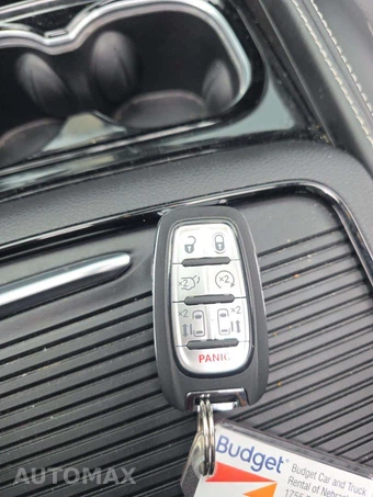 2026 Chrysler Pacifica Limited 121.6" WB - miniatura 5
