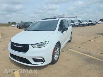 2026 Chrysler Pacifica Limited 121.6" WB