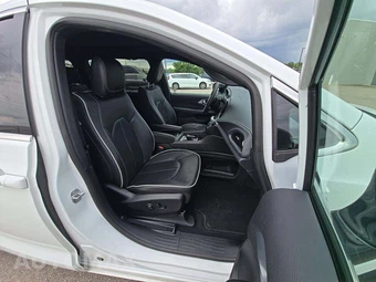 2026 Chrysler Pacifica Limited 121.6" WB – miniatura 16