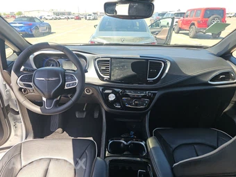 2026 Chrysler Pacifica Limited 121.6" WB - miniatura 11
