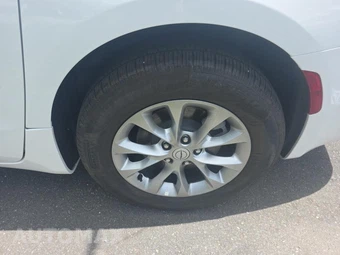 2026 Chrysler Pacifica Limited 121.6" WB - miniatura 11