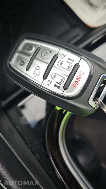 2026 Chrysler Pacifica Limited 121.6" WB - miniatura 18