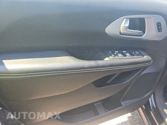 2026 Chrysler Pacifica Limited 121.6" WB - miniatura 9