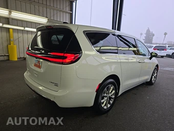 2026 Chrysler Pacifica Limited 121.6" WB - miniatura 4