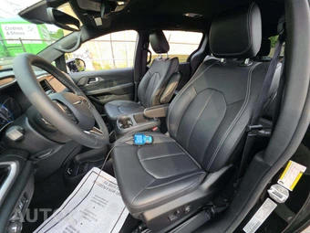 2026 Chrysler Pacifica Select 121.6" WB - miniatura 6