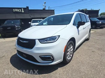 2026 Chrysler Pacifica Select 121.6" WB