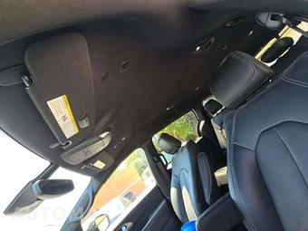 2026 Chrysler Pacifica Select 121.6" WB - miniatura 11