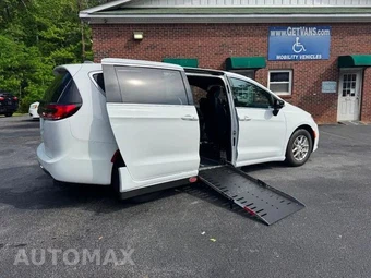 2026 Chrysler Pacifica Select 121.6" WB - car from the USA, Manheim Buy-Now listing at AUTOMAX