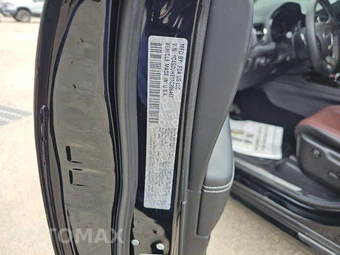 2026 Dodge Durango SRT Hellcat Jailbreak – miniatura 2