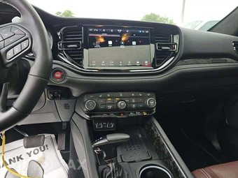 2026 Dodge Durango SRT Hellcat Jailbreak – miniatura 7