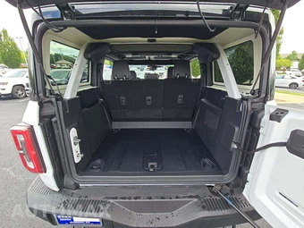 2026 Ford Bronco Badlands Advanced - miniatura 11