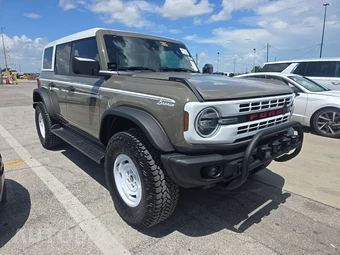 2026 Ford Bronco Heritage Edition Advanced - miniatura 3