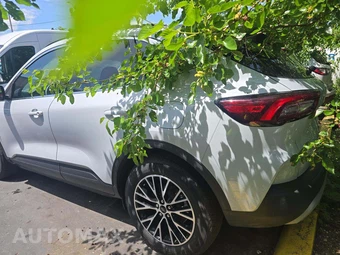 2026 Ford Escape Plug-In Hybrid PHEV - miniatura 2