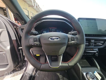 2026 Ford Escape ST-Line Elite - miniatura 10