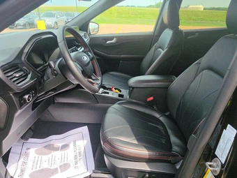 2026 Ford Escape ST-Line Elite - miniatura 7