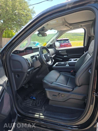 2026 Ford Expedition Max Platinum - miniatura 3