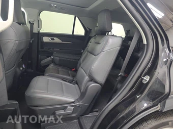 2026 Ford Explorer Active - miniatura 13