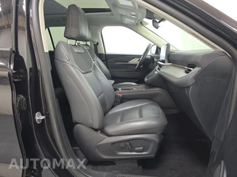 2026 Ford Explorer Active - miniatura 8