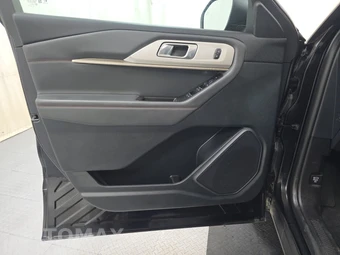 2026 Ford Explorer Active - miniatura 9