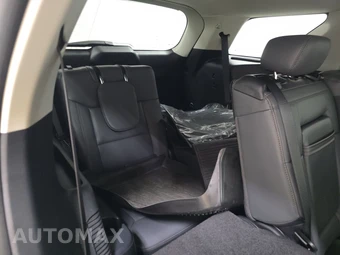 2026 Ford Explorer Active - miniatura 14