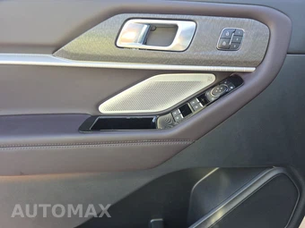 2026 Ford Explorer Platinum - miniatura 9