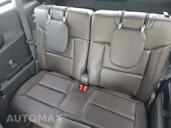 2026 Ford Explorer Platinum - miniatura 11