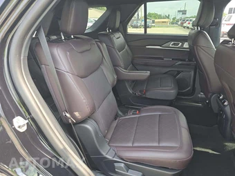 2026 Ford Explorer Platinum - miniatura 14