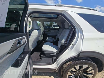 2026 Ford Explorer Platinum - miniatura 10