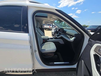 2026 Ford Explorer Platinum - miniatura 16