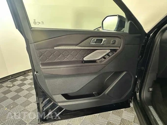 2026 Ford Explorer Platinum - miniatura 15