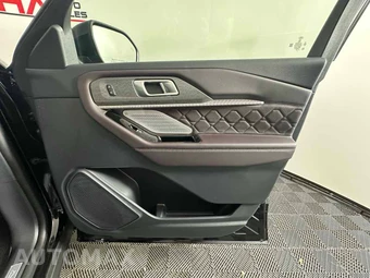 2026 Ford Explorer Platinum - miniatura 16