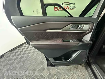 2026 Ford Explorer Platinum - miniatura 17