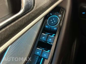 2026 Ford Explorer Platinum - miniatura 48