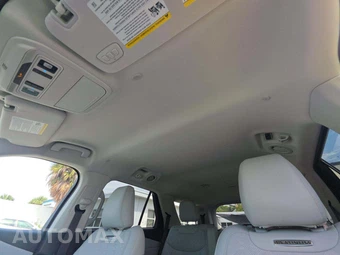 2026 Ford Explorer Platinum - miniatura 11
