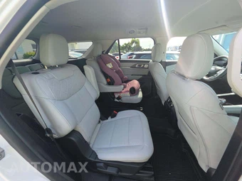 2026 Ford Explorer Platinum - miniatura 17