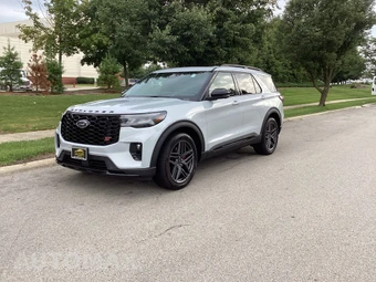 2026 Ford Explorer ST - miniatura 1