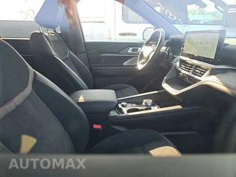 2026 Ford Explorer ST - miniatura 8