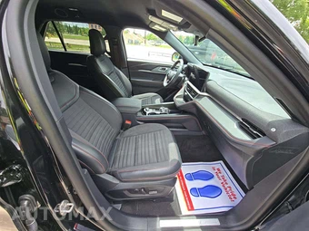 2026 Ford Explorer ST-Line - miniatura 19