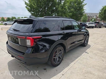2026 Ford Explorer ST-Line - miniatura 3