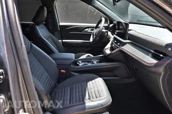 2026 Ford Explorer ST-Line - miniatura 14