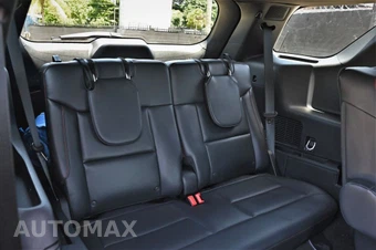 2026 Ford Explorer ST-Line - miniatura 19