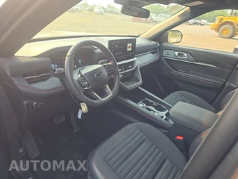2026 Ford Explorer ST-Line - miniatura 11