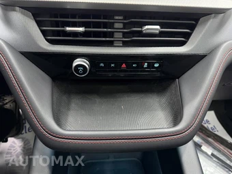 2026 Ford Explorer ST-Line - miniatura 19