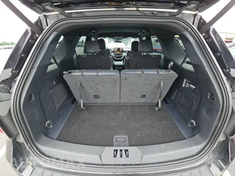 2026 Ford Explorer ST-Line - miniatura 23