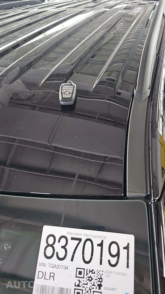 2026 Ford Explorer ST-Line - miniatura 24
