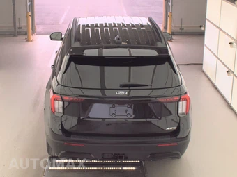 2026 Ford Explorer ST-Line - miniatura 6