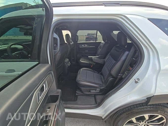 2026 Ford Explorer ST-Line - miniatura 10