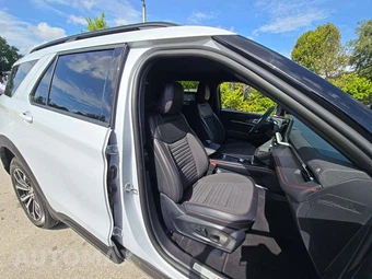 2026 Ford Explorer ST-Line - miniatura 16