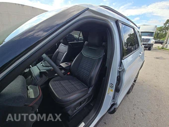 2026 Ford Explorer ST-Line - miniatura 3