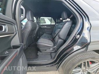 2026 Ford Explorer ST-Line - miniatura 13